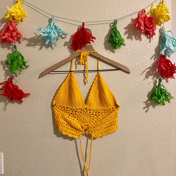 Knit Crop Top | Yellow Crop | Yellow | Medium - Picture 2 of 3